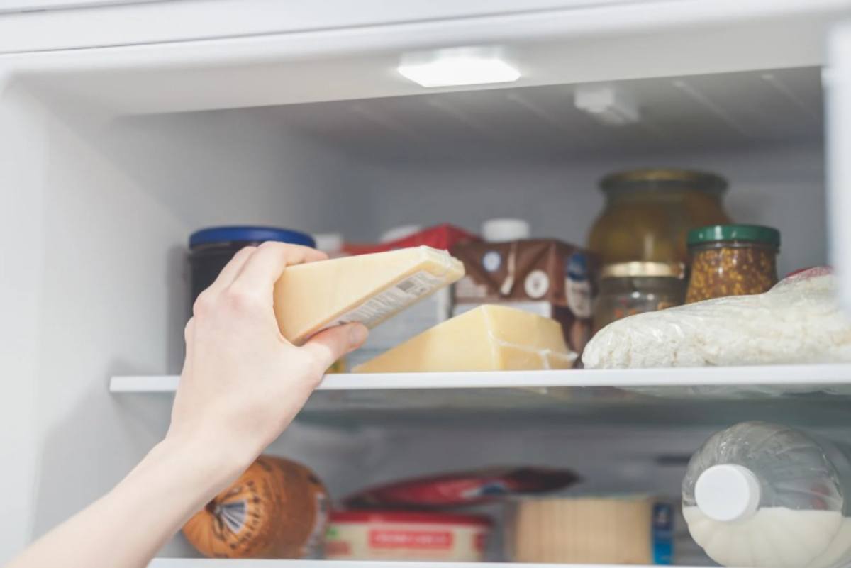 Formaggio in frigorifero