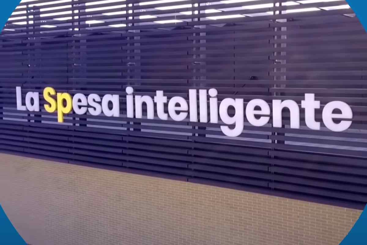 la scritta La spesa intelligente in un negozio Eurospin