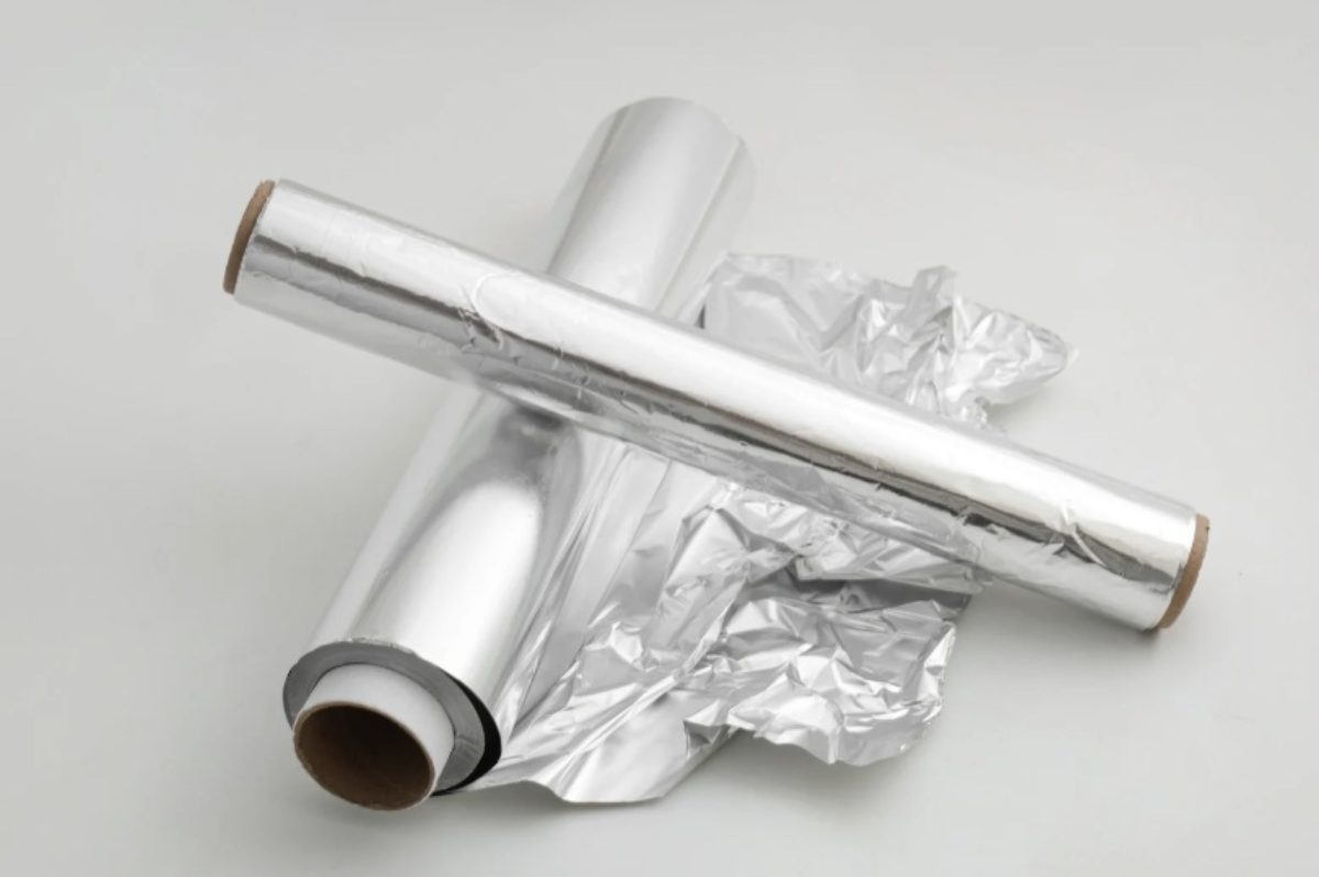 Due rotoli di carta stagnola