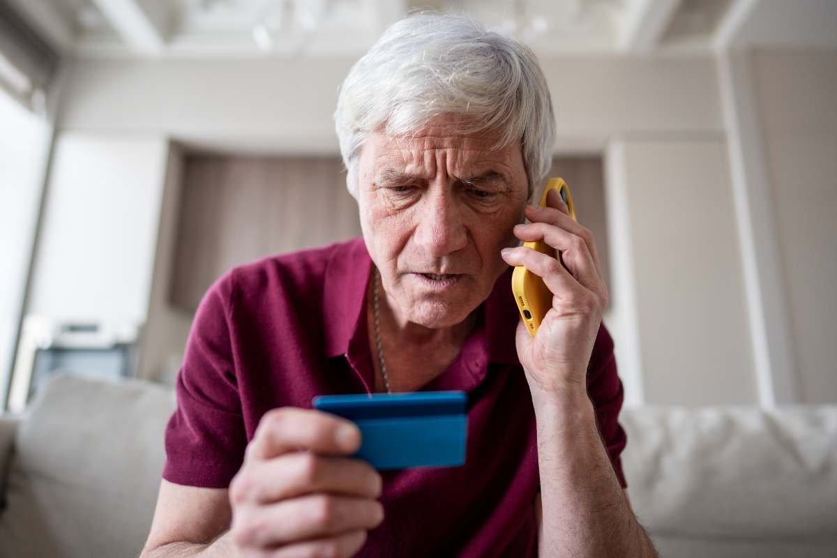 come funziona la truffa del bonifico con sms
